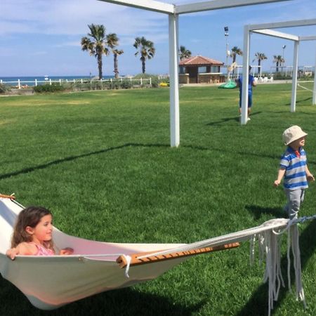 Aphrodite Beachfront Apartment Καζιβερά Εξωτερικό φωτογραφία