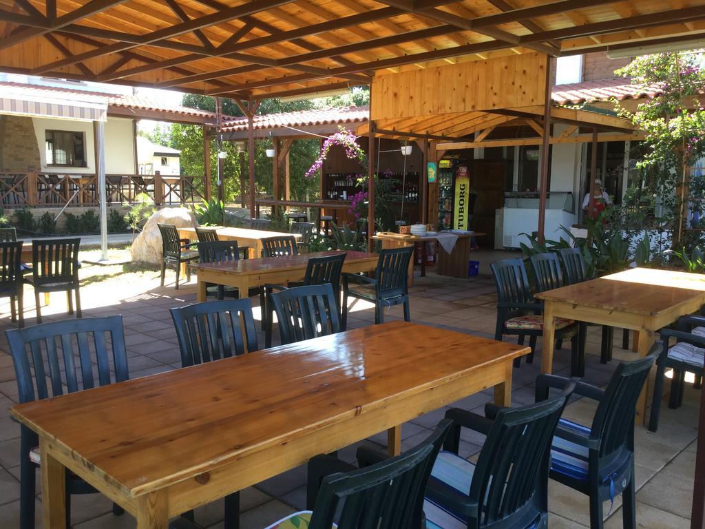 Aphrodite Beachfront Apartment Καζιβερά Εξωτερικό φωτογραφία