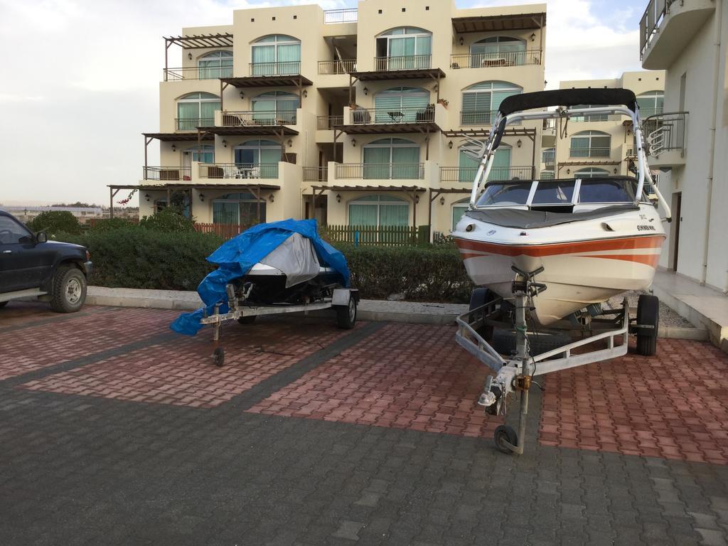 Aphrodite Beachfront Apartment Καζιβερά Εξωτερικό φωτογραφία