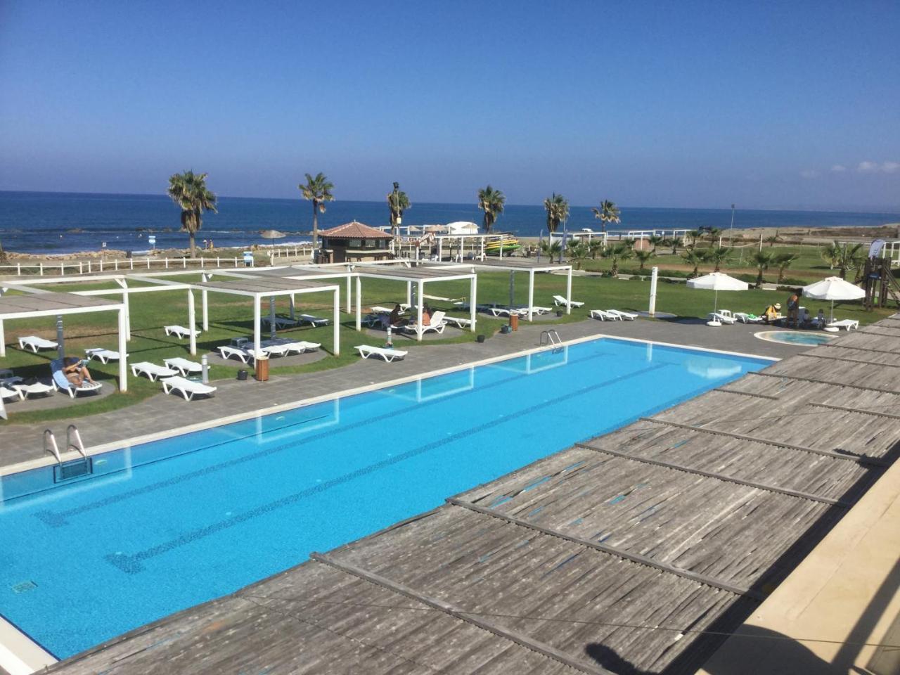 Aphrodite Beachfront Apartment Καζιβερά Εξωτερικό φωτογραφία