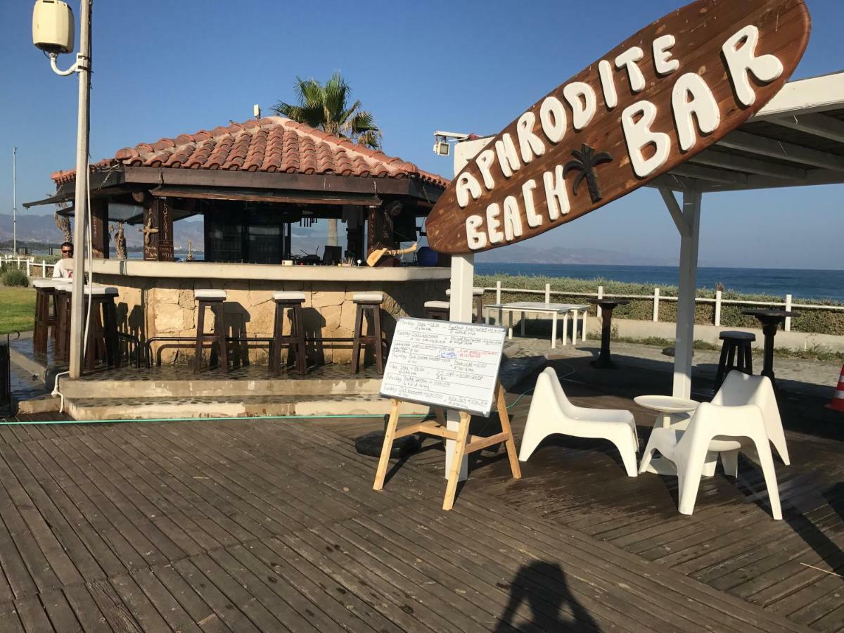 Aphrodite Beachfront Apartment Καζιβερά Εξωτερικό φωτογραφία